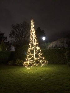 Fariybell LED Weihnachtsbaum mit 600 LEDs